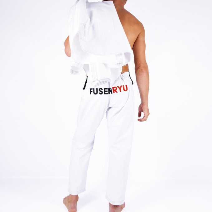 Kimono de JJB Fusen Ryu club d'arts martiaux