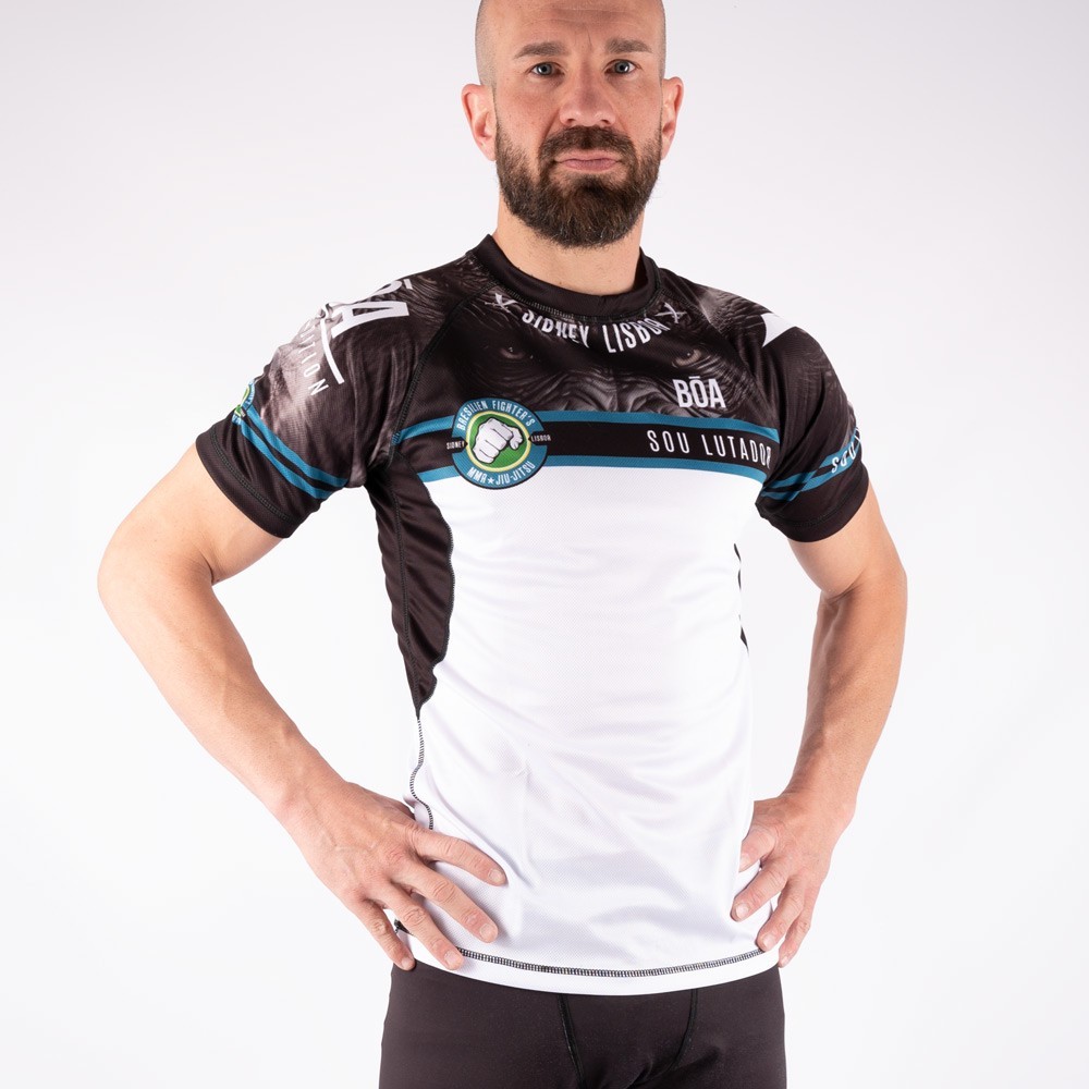 Completo NoGi MMA del club di Bresilien fighters club sportivo