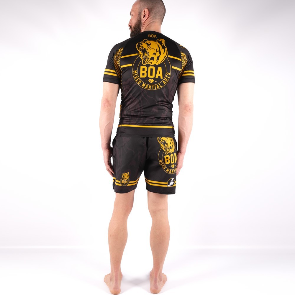 Completo da lotta e MMA Team Boxing Olmes Academie