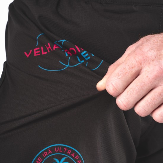 Shorts de combate com fenda - Velha Boipeba