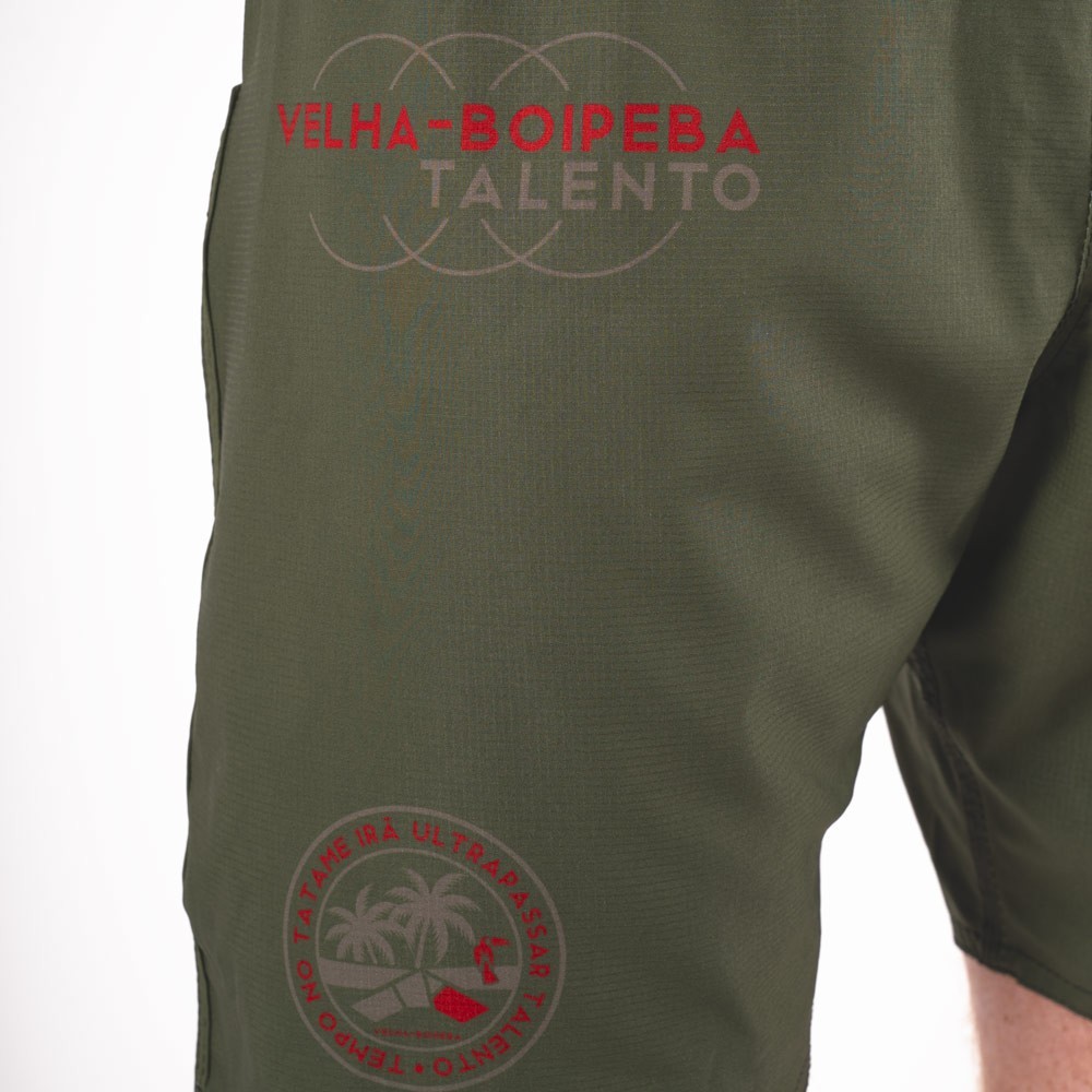 Shorts de combate con aberturas - Velha Boipeba